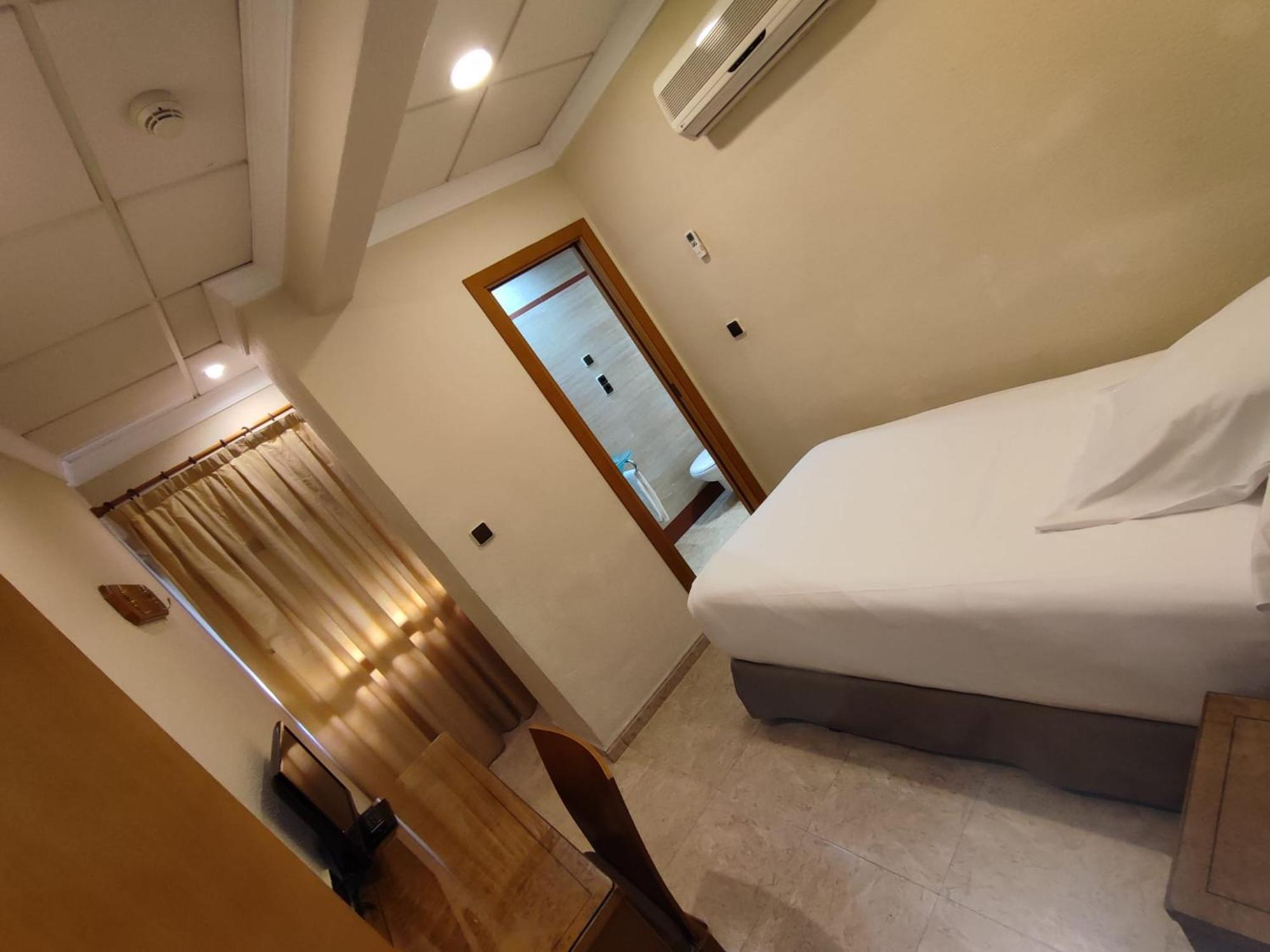 Hostal Moreno سيلا المظهر الخارجي الصورة